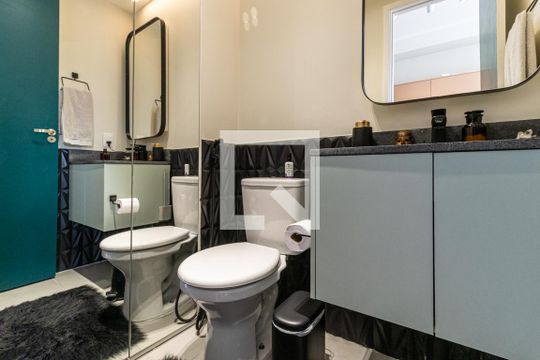 Lavabo de kitnet/studio à venda com 1 quarto, 43m² em República, São Paulo