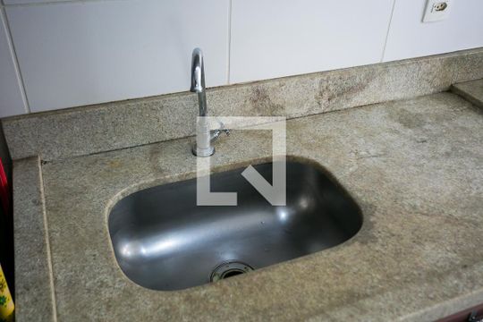 cozinha / serviço de apartamento para alugar com 2 quartos, 41m² em Vila Andrade, São Paulo