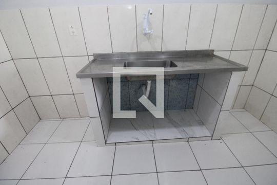 Cozinha de casa à venda com 2 quartos, 60m² em Irajá, Rio de Janeiro