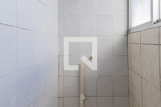 Area de Serviço de apartamento para alugar com 2 quartos, 70m² em São Geraldo, Porto Alegre