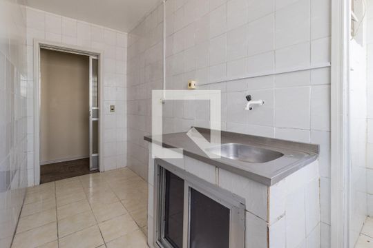 Cozinha de apartamento para alugar com 2 quartos, 70m² em São Geraldo, Porto Alegre