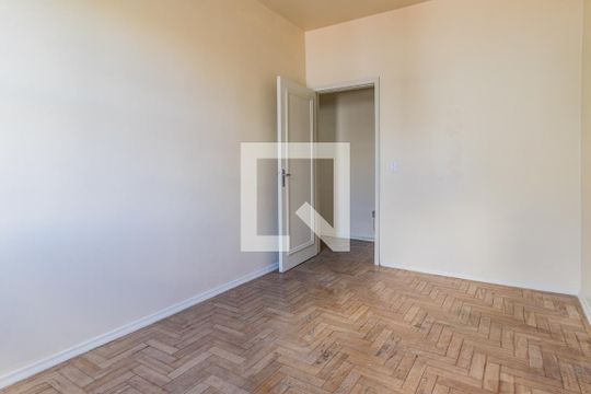 Dormitório 2 de apartamento para alugar com 2 quartos, 70m² em São Geraldo, Porto Alegre