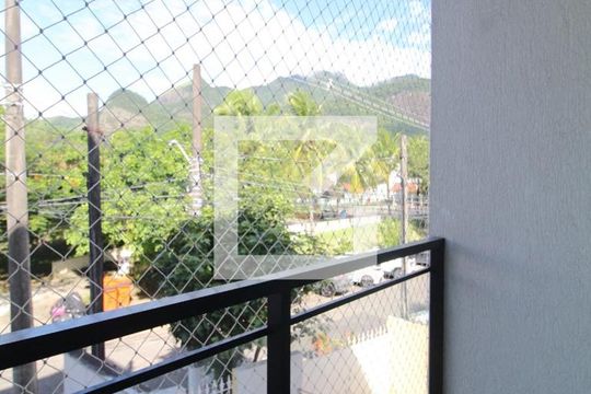Suíte 1 de casa de condomínio para alugar com 4 quartos, 250m² em Anil, Rio de Janeiro