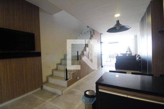 Cozinha de casa de condomínio para alugar com 4 quartos, 250m² em Anil, Rio de Janeiro