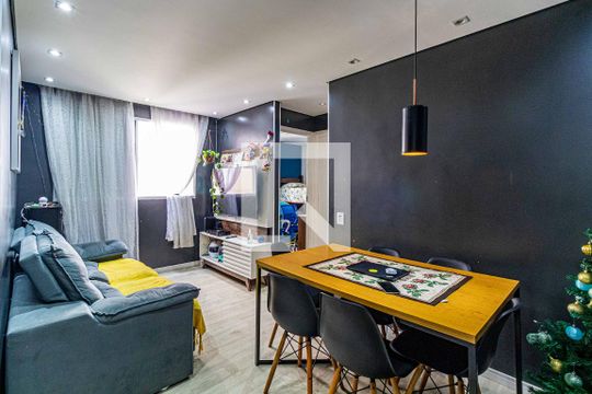 Apartamento para alugar com 2 quartos, 45m² em Jardim do Lago, Osasco