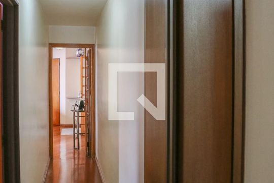 Corredor de apartamento à venda com 3 quartos, 115m² em Perdizes, São Paulo
