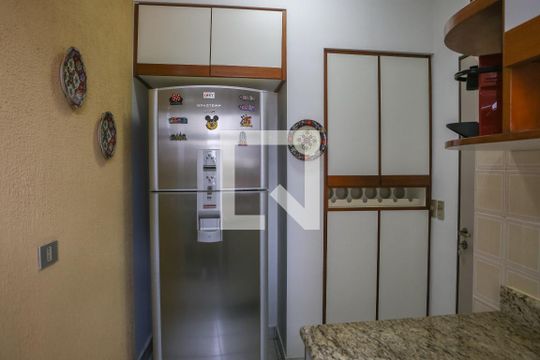Cozinha de apartamento à venda com 3 quartos, 115m² em Perdizes, São Paulo