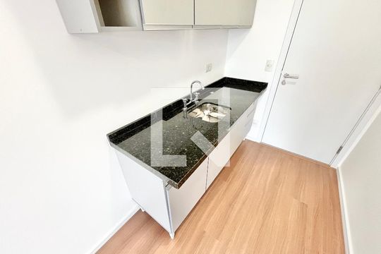 Sala/Cozinha de kitnet/studio à venda com 1 quarto, 28m² em Parada Inglesa, São Paulo