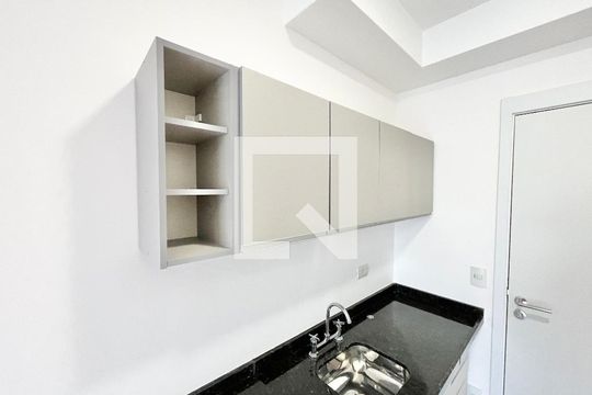 Sala/Cozinha de kitnet/studio à venda com 1 quarto, 28m² em Parada Inglesa, São Paulo