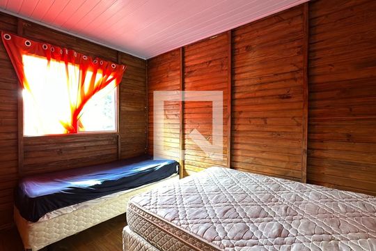 Quarto de casa para alugar com 2 quartos, 58m² em Pilarzinho, Curitiba
