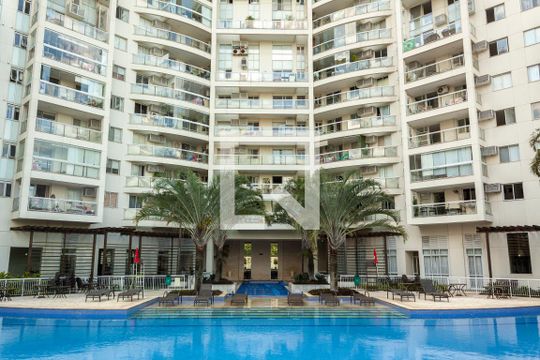 Área comum - Piscina de apartamento à venda com 2 quartos, 77m² em Barra da Tijuca, Rio de Janeiro