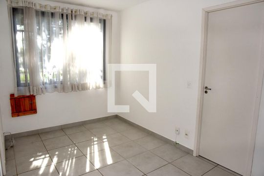 Apartamento para alugar com 2 quartos, 33m² em Jurubatuba, São Paulo