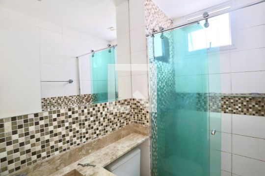 Banheiro de apartamento à venda com 2 quartos, 50m² em Quarta Parada, São Paulo