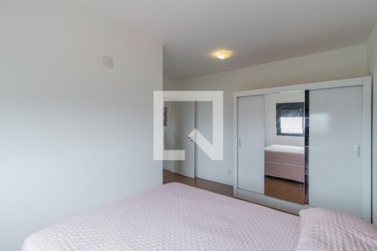 Suíte de apartamento para alugar com 2 quartos, 62m² em Industrial Autonomistas, Osasco