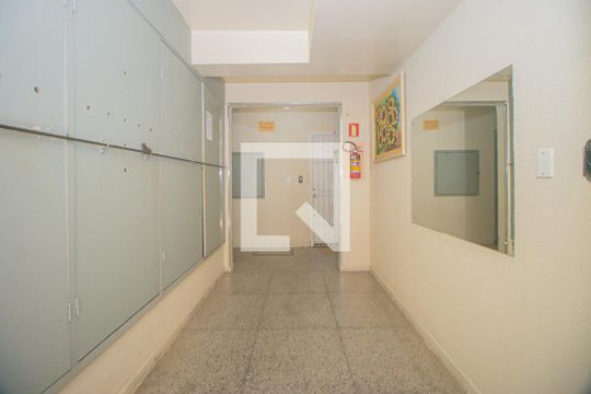 Hall de Entrada de apartamento à venda com 1 quarto, 28m² em Jardim Dona Leopoldina, Porto Alegre