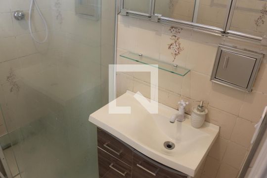 Banheiro de casa para alugar com 1 quarto, 40m² em Chácara Belenzinho, São Paulo