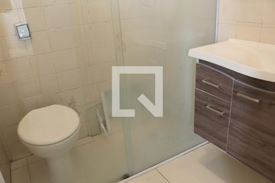Banheiro de casa para alugar com 1 quarto, 40m² em Chácara Belenzinho, São Paulo