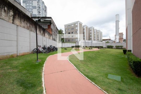 Área comum de apartamento para alugar com 2 quartos, 40m² em São Pedro, Osasco