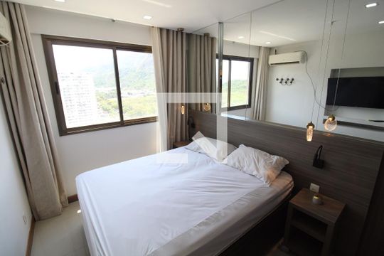 Quarto de kitnet/studio para alugar com 1 quarto, 34m² em Jacarepaguá, Rio de Janeiro
