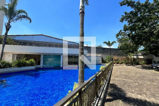 Área comum - Piscina de kitnet/studio para alugar com 1 quarto, 34m² em Jacarepaguá, Rio de Janeiro