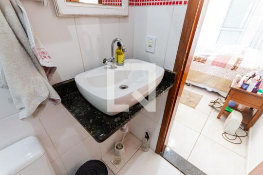 Pia de apartamento à venda com 2 quartos, 50m² em Parque das Nações, Santo André