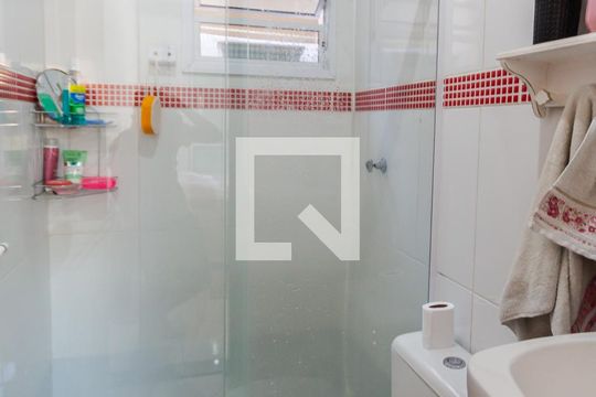Banheiro da Suíte de apartamento à venda com 2 quartos, 50m² em Parque das Nações, Santo André