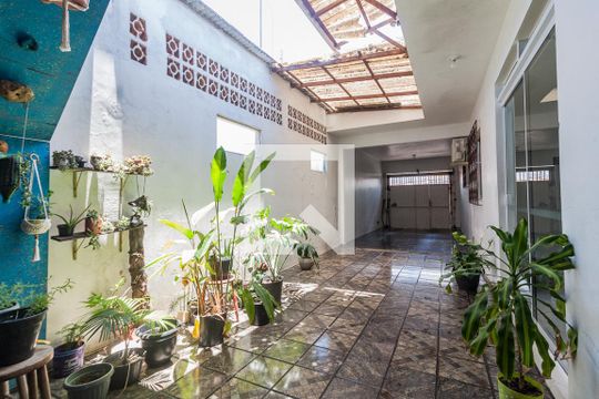 Área Externa de casa para alugar com 3 quartos, 150m² em Capoeiras, Florianópolis