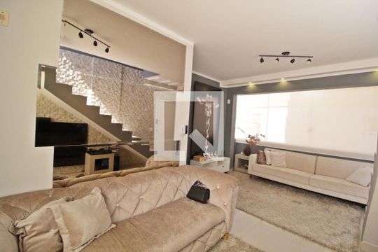 Sala de apartamento para alugar com 2 quartos, 150m² em Granada, Uberlândia