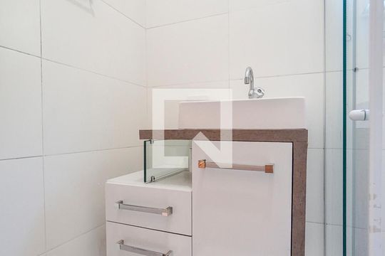Banheiro da suíte 02 de casa à venda com 3 quartos, 120m² em Penha de França, São Paulo