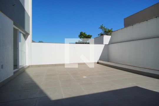 Pátio de apartamento à venda com 2 quartos, 176m² em Petrópolis, Porto Alegre
