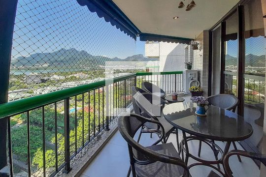 Varanda de apartamento à venda com 2 quartos, 160m² em Barra da Tijuca, Rio de Janeiro