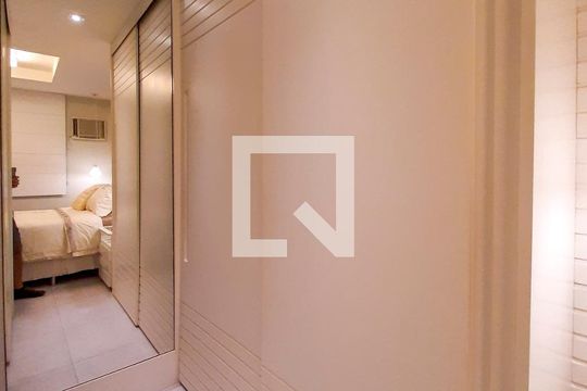 Closet de apartamento à venda com 2 quartos, 160m² em Barra da Tijuca, Rio de Janeiro
