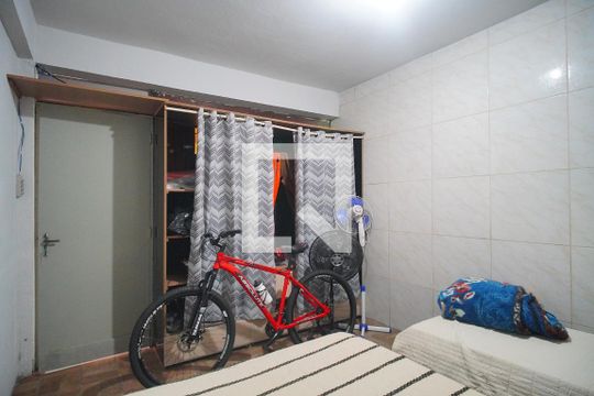 Quarto de casa à venda com 2 quartos, 400m² em Duque de Caxias, São Leopoldo