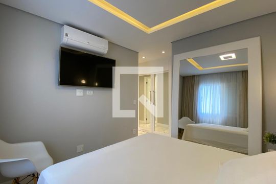 Suíte 1 de apartamento à venda com 2 quartos, 95m² em Alphaville Conde Ii, Barueri
