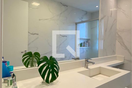 Banheiro da Suíte 1 de apartamento à venda com 2 quartos, 95m² em Alphaville Conde Ii, Barueri
