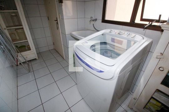Área de Serviço de apartamento à venda com 3 quartos, 150m² em Vila Suzana, São Paulo