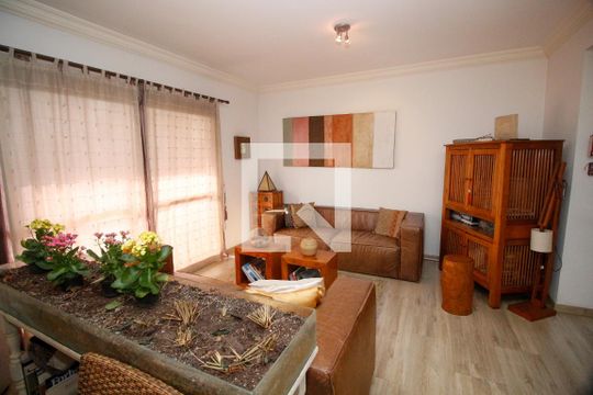 Sala de apartamento à venda com 3 quartos, 150m² em Vila Suzana, São Paulo