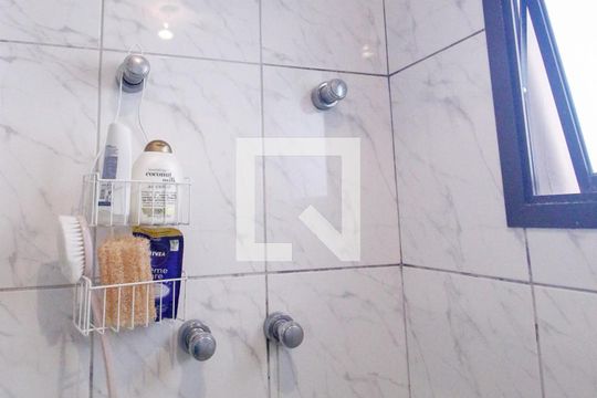 Banheiro de apartamento à venda com 3 quartos, 150m² em Vila Suzana, São Paulo