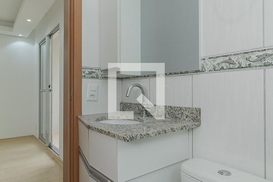 Banheiro de apartamento à venda com 2 quartos, 45m² em Morro Santana, Porto Alegre