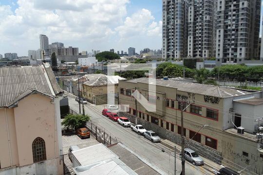 Vista de apartamento para alugar com 1 quarto, 25m² em Bonfim, Osasco