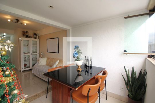 Sala de apartamento à venda com 3 quartos, 70m² em Jacarepaguá, Rio de Janeiro