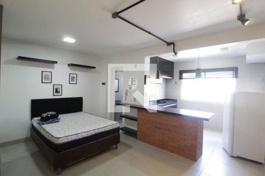 Quarto de kitnet/studio para alugar com 1 quarto, 35m² em Jardim Patricia, Uberlândia