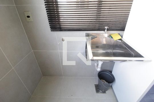 Cozinha e Área de Serviço de kitnet/studio para alugar com 1 quarto, 35m² em Jardim Patricia, Uberlândia