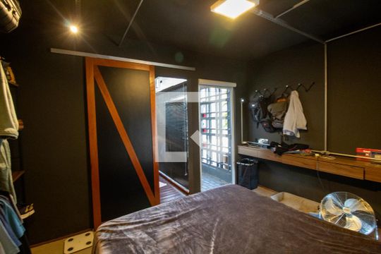 Quarto 1 - Suíte de casa à venda com 3 quartos, 120m² em Vila Sao Francisco (zona Sul), São Paulo