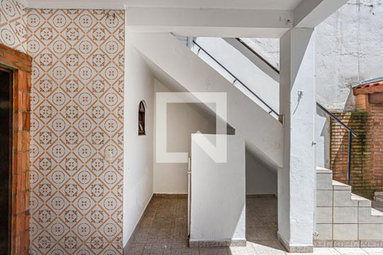 Quintal e churrasqueira de casa à venda com 2 quartos, 170m² em Vila Sao Vicente, São Paulo