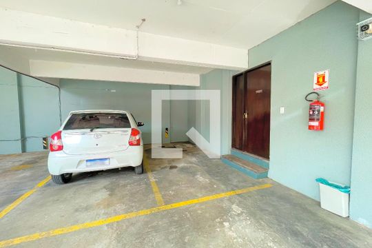 Garagem de apartamento para alugar com 1 quarto, 56m² em Petrópolis, Porto Alegre