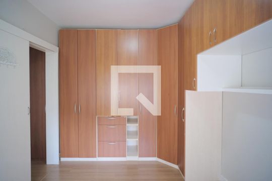 Quarto de apartamento para alugar com 1 quarto, 56m² em Petrópolis, Porto Alegre