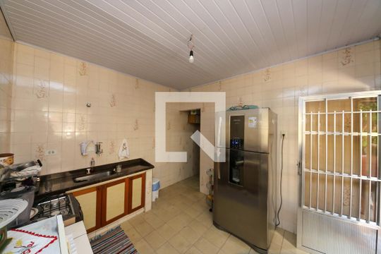 Cozinha de casa à venda com 2 quartos, 430m² em Vila Lucia, São Paulo