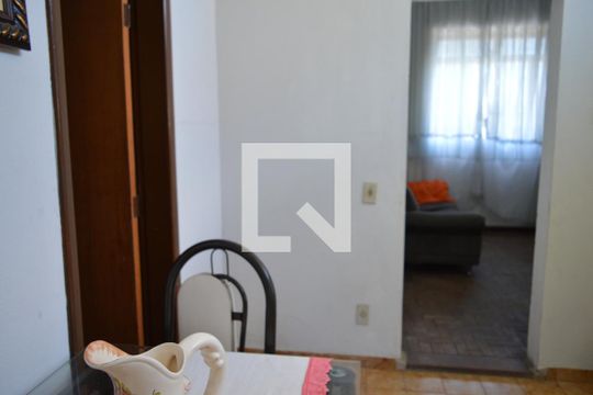 Sala 2 de casa à venda com 5 quartos, 300m² em Fonte Grande, Contagem