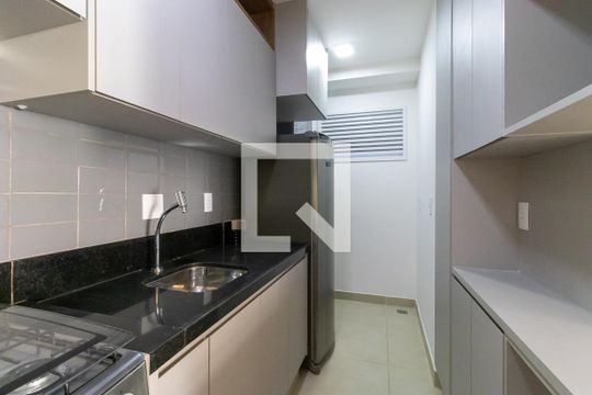 Cozinha de kitnet/studio para alugar com 1 quarto, 40m² em Vila Itapura, Campinas